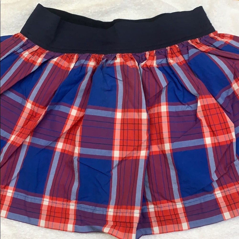 Size Small Hollister plaid color skirt